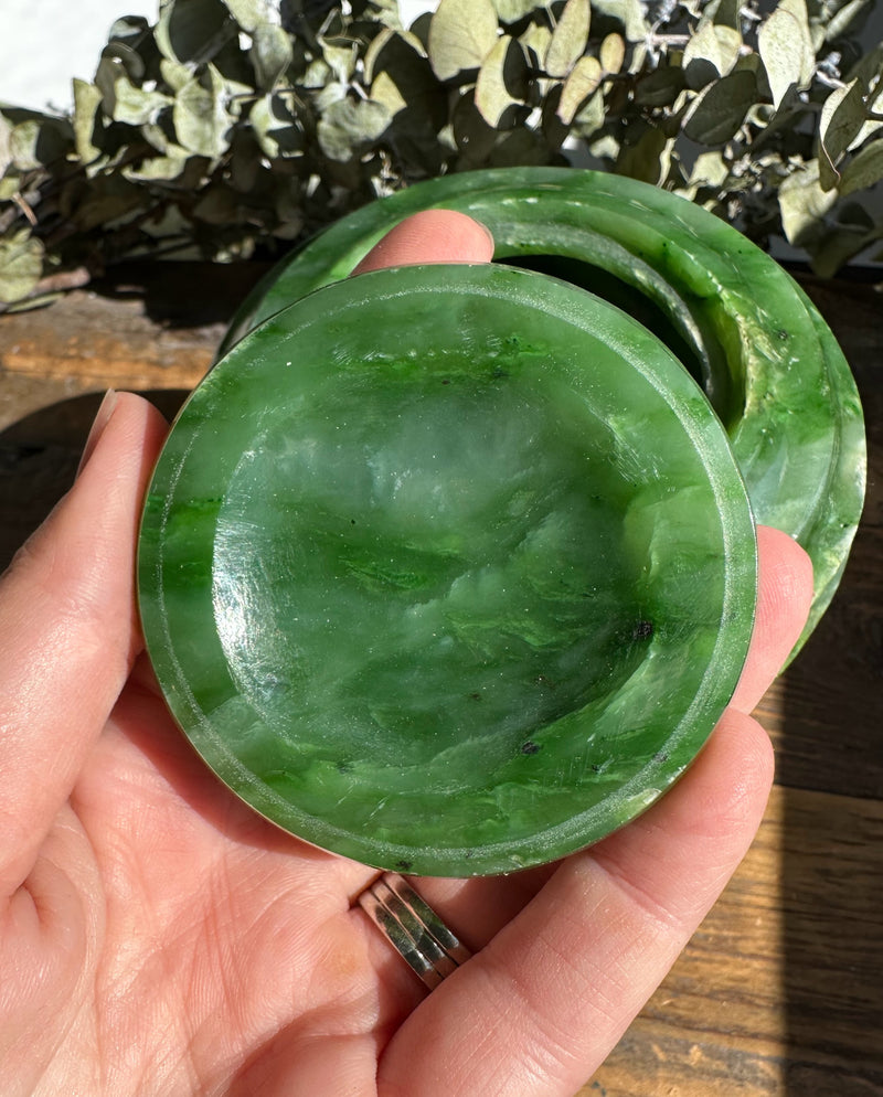 Polar Jade Pot, 4.2"*